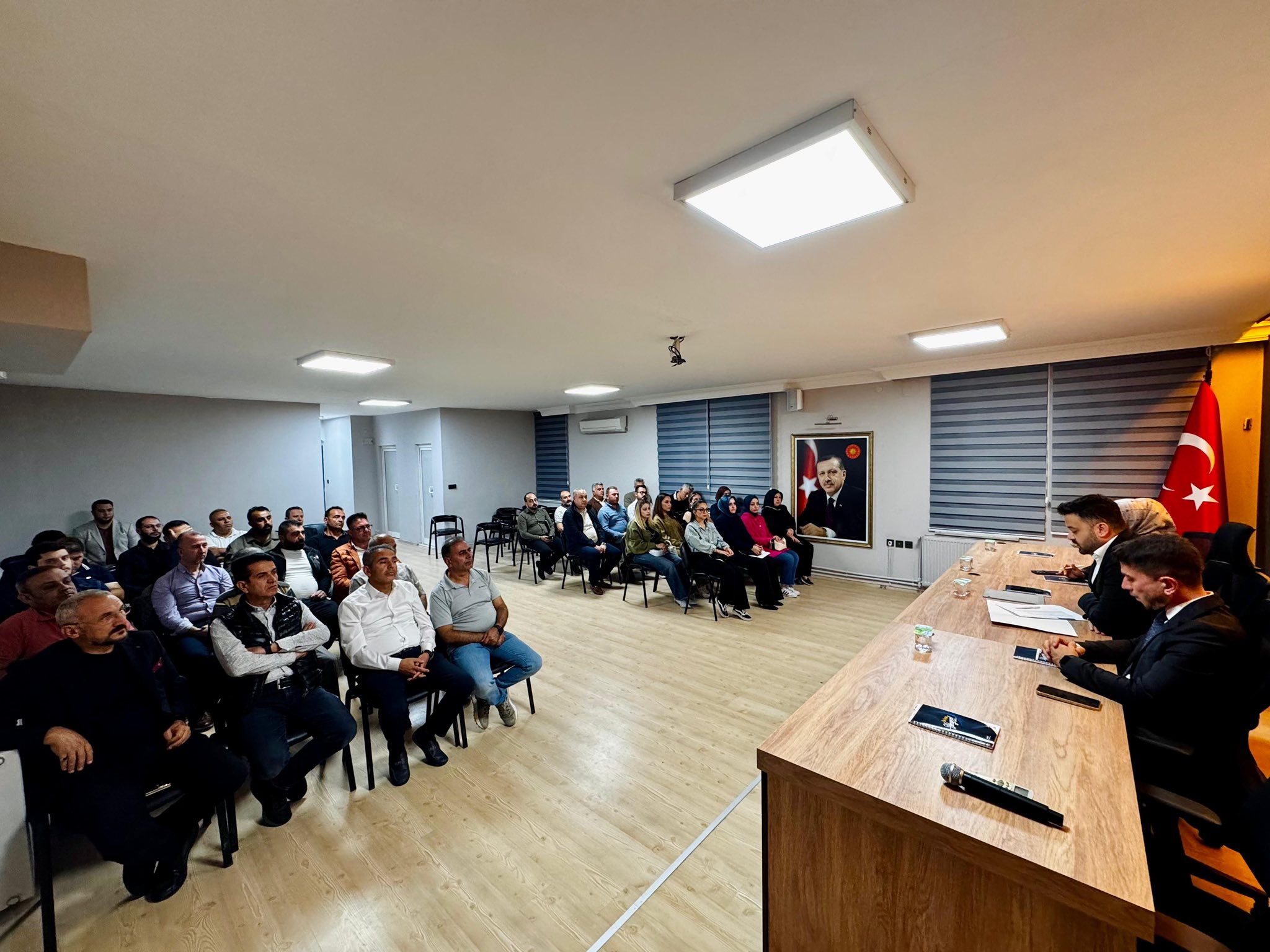 AK Parti Yönetim Kurulu Haftalık Toplantısını Yaptı