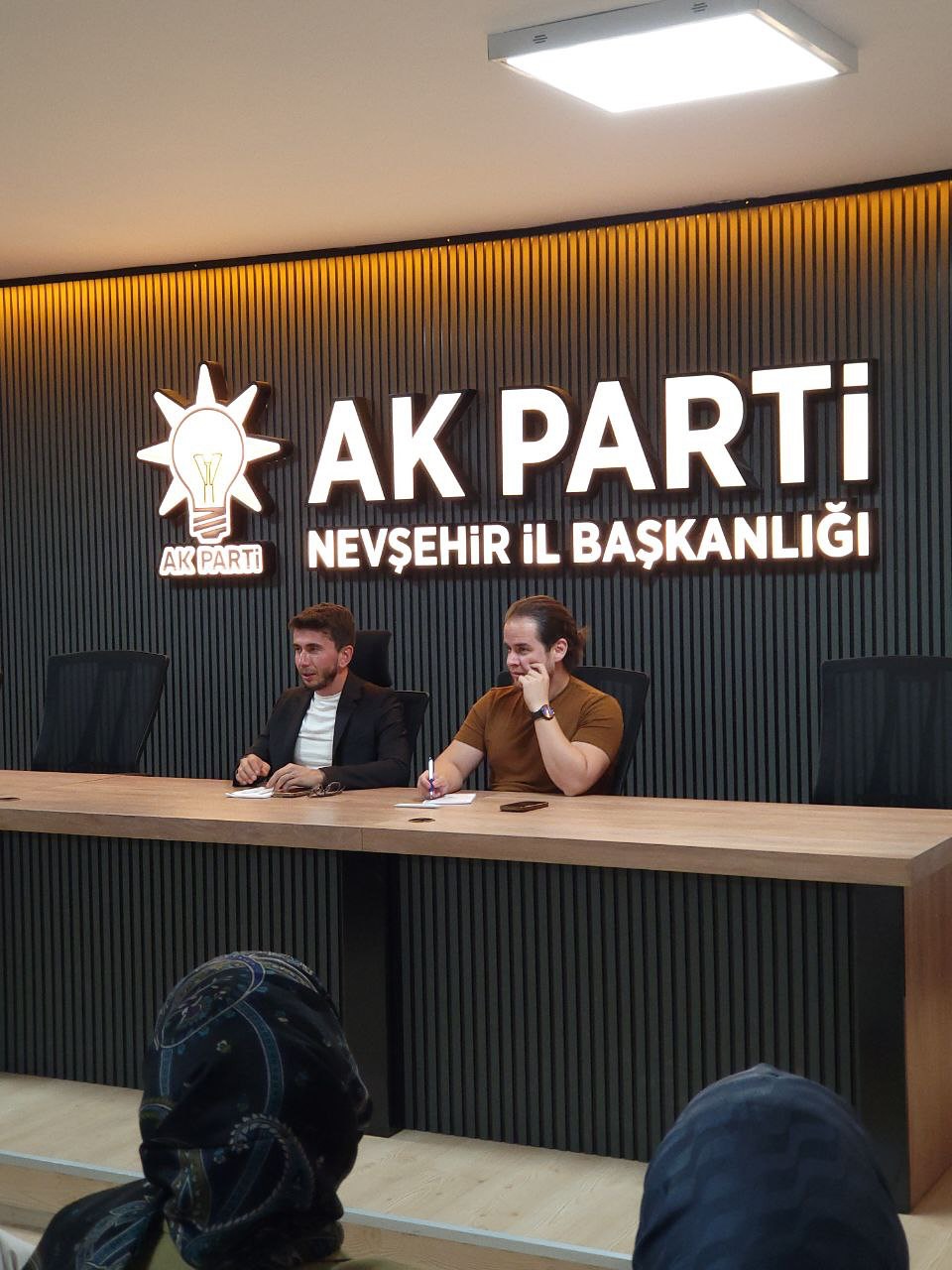 AK PARTİ İL GENÇLİK KOLLARI TOPLANTISI YURTBİLİR BAŞKANLIĞINDA YAPILDI