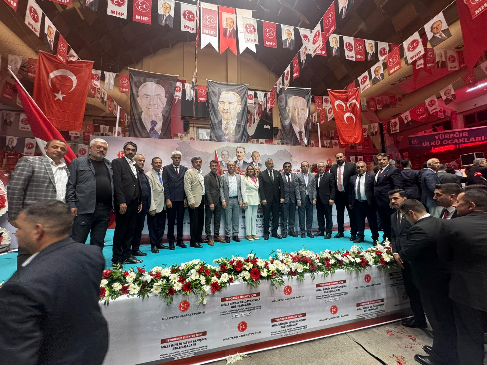 MHP YÖNETİMİ,  ADANA’DA GÖVDE GÖSTERİSİ YAPTI