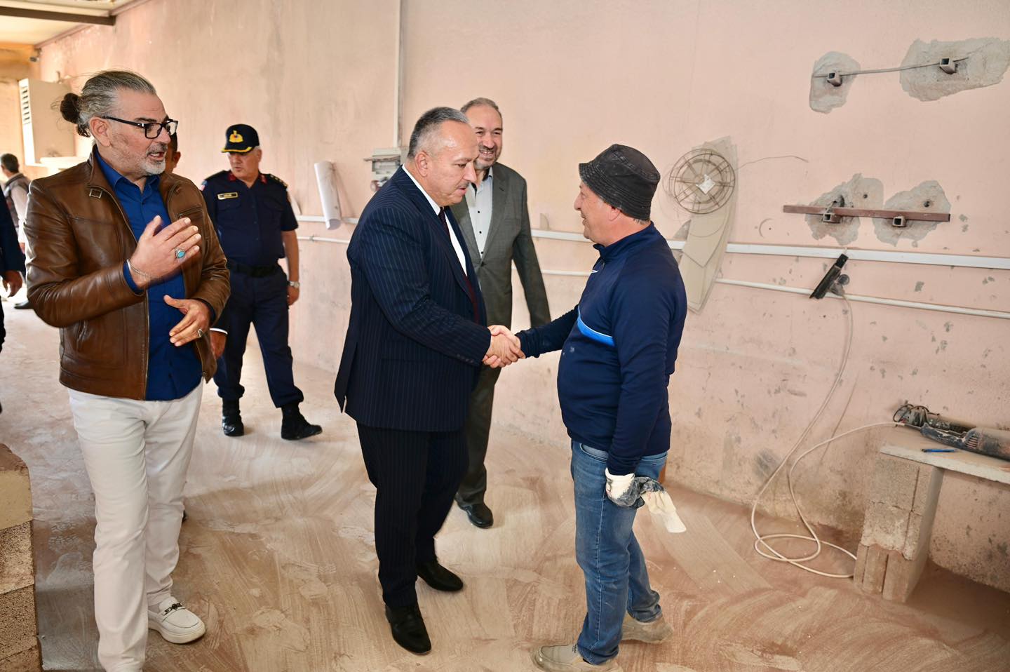 Vali Fidan,Taş İşleme Fabrikasını Ziyaret Etti