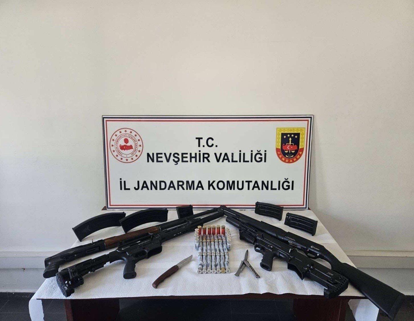Ruhsatsız  4 Av Tüfeği Ele Geçirildi