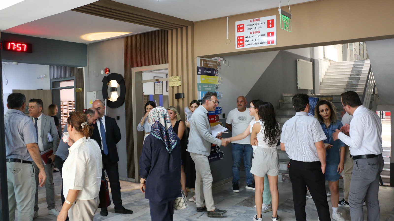ALTINYILDIZ KOLEJİ FEN VE ANADOLU LİSESİNDE  SENE BAŞI VELİ BİLGİLENDİRME TOPLANTILARI
