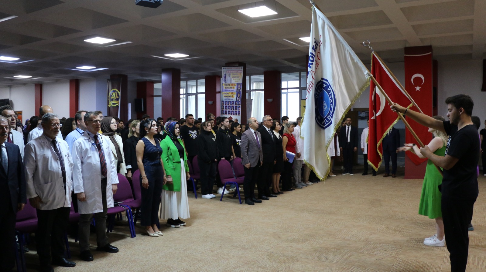 ALTINYILDIZ KOLEJİ FEN VE ANADOLU LİSESİNDE  YENİ EĞİTİM ÖĞRETİM YILI COŞKUSU