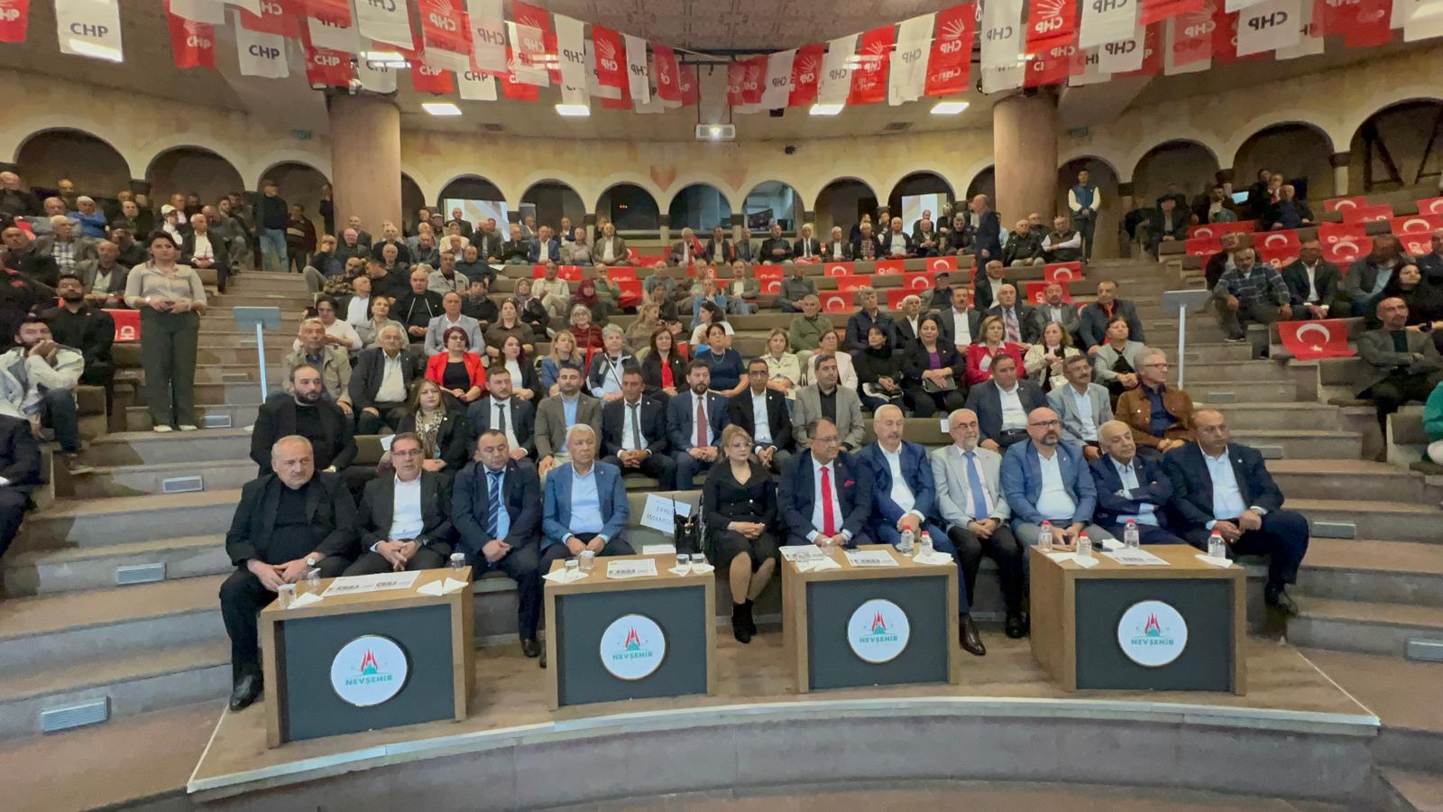 CHP KONGRESİNDE İL BAŞKANLIĞI İÇİN BÜLENT YUMUŞ TEK ADAY