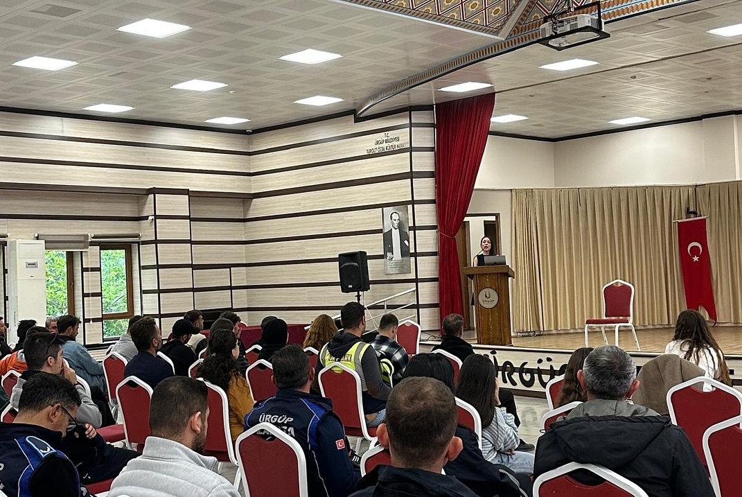 Ürgüp Belediyesi Çalışanlarına Kadına Şiddet ile Mücadele Semineri