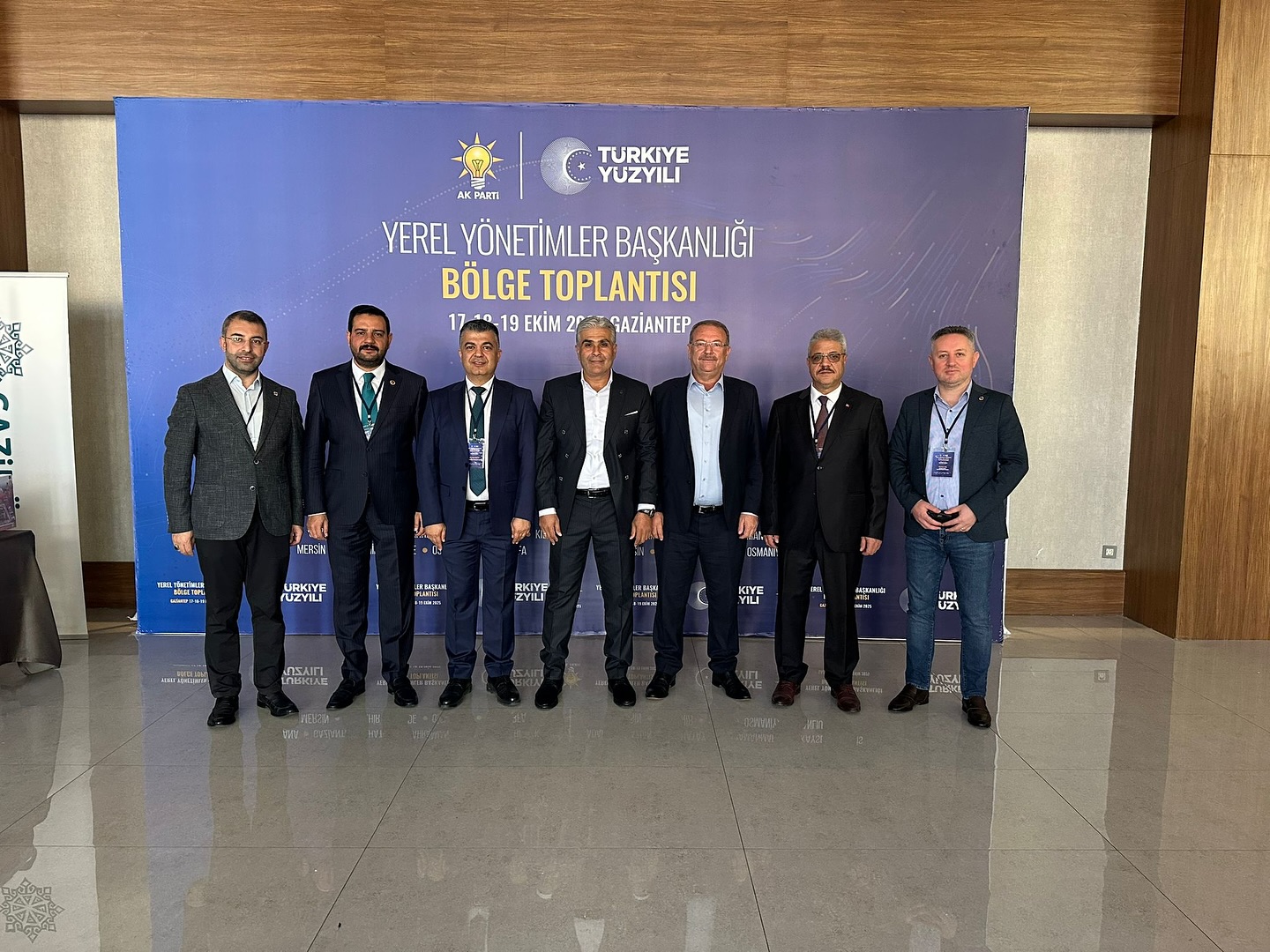 AK PARTİLİ BELEDİYE BAŞKANLARI,  GAZİANTEP’DE BİR ARAYA GELDİLER