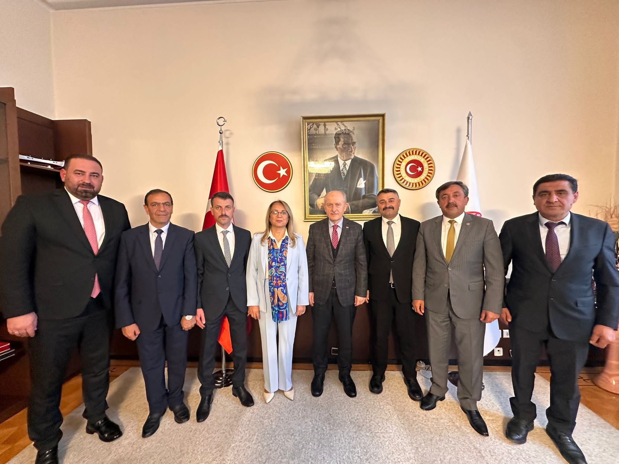 MHP’li Belediye Başkanları Bakan Yardımcısı Suver İle Görüştü