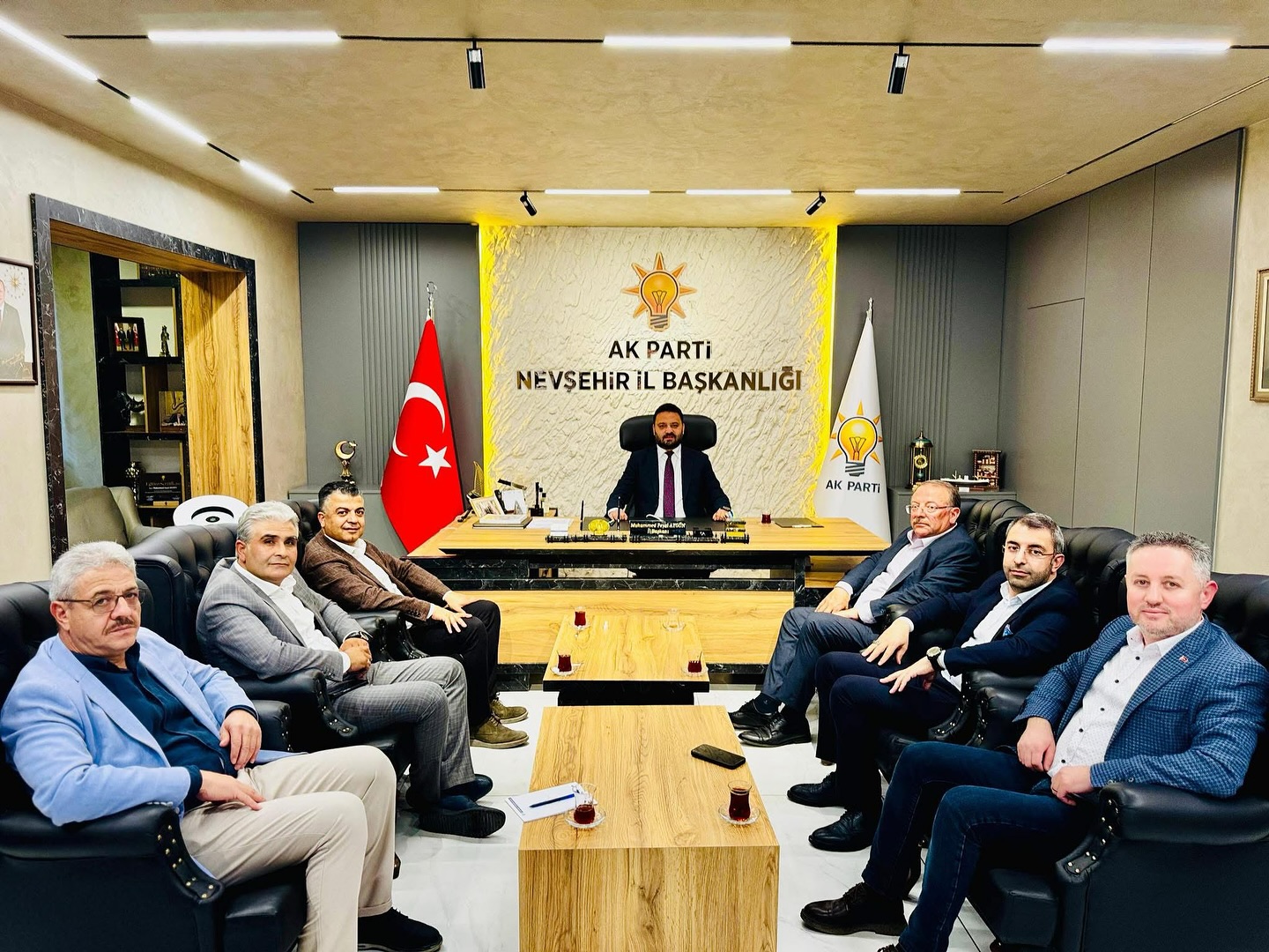 Başkan Aygün, AK Partili Belediye Başkanlarıyla İstişarelerde Bulundu