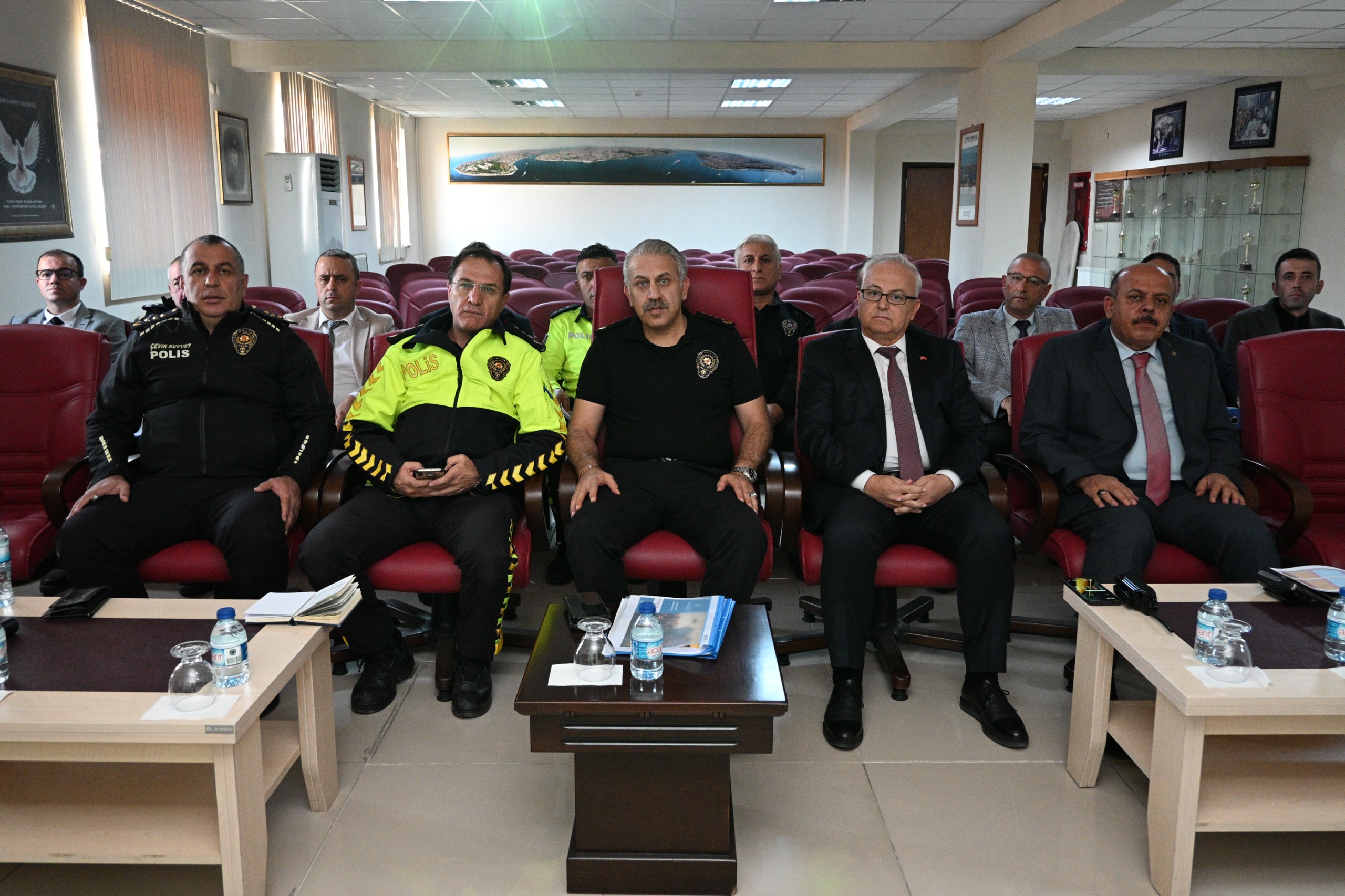 Emniyet Müdürü Karaman, Değerlendirme Toplantısına Başkanlık Yaptı