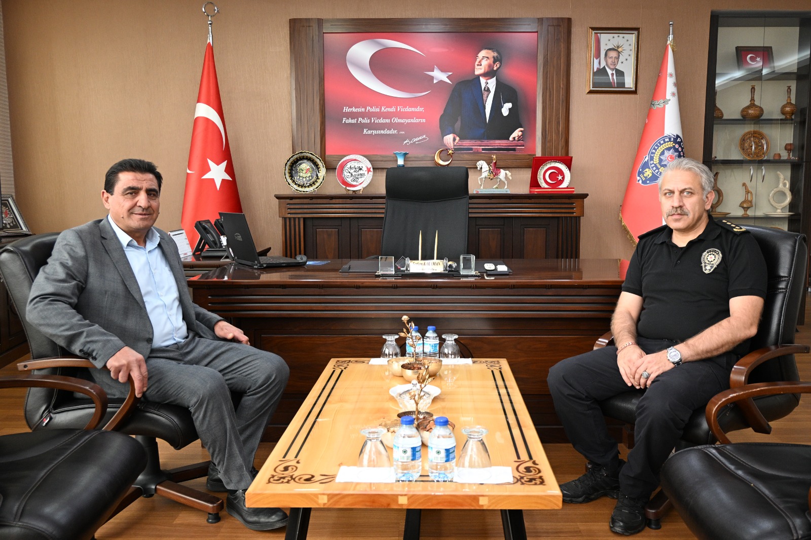 Tatlarin Belediye Başkanı Selvi, Emniyet Müdürü Karaman’a Hayırlı Olsun Ziyaretinde Bulundu