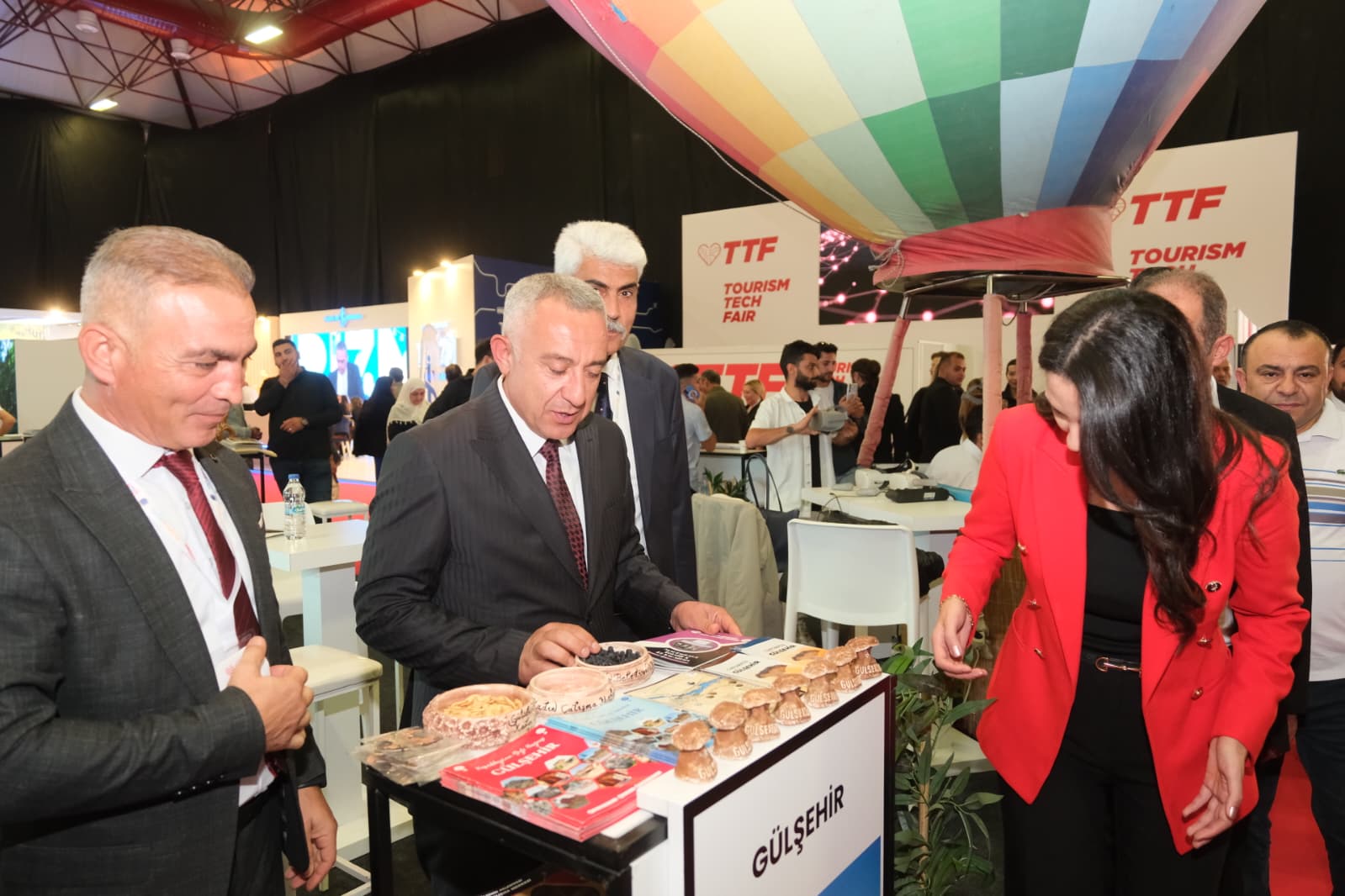 Gülşehir Belediyesi Stantına İlgi Büyük