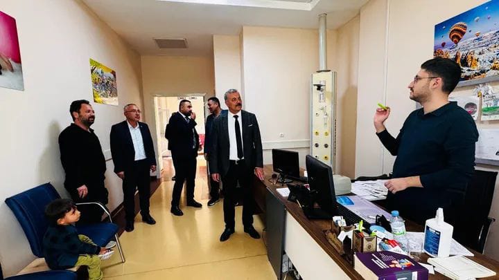 MHP İL BAŞKANI DOĞU VE HEYETİ, GÜLŞEHİR İLÇE DEVLET HASTANESİ’Nİ ZİYARET ETTİ