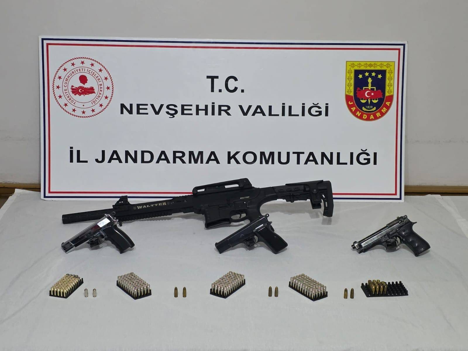 Derinkuyu’da 4 silah Ele Geçirildi