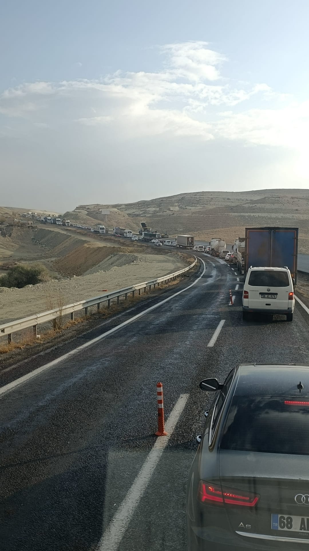 Avanos-Kayseri Karayolunda Kaza Yaşandı,Trafik Çileye Dönüştü