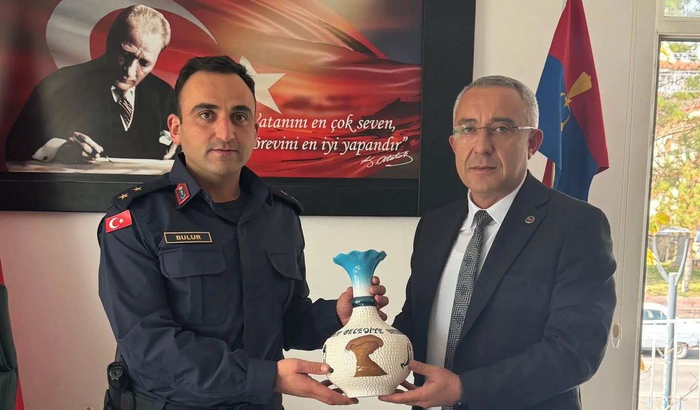 Başkan Çiftci’den İlçe Jandarma Komutanı Bulur’a Hayırlı Olsun Ziyareti