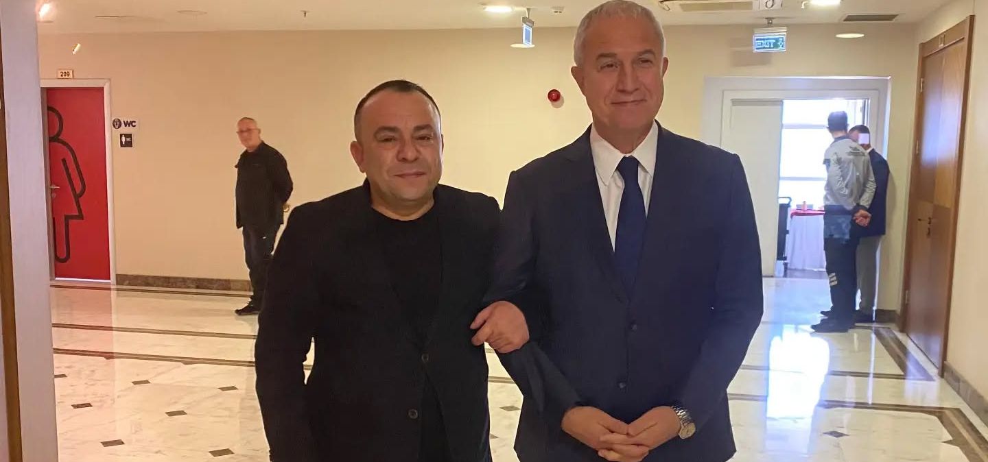 Başkan İnce, Alanya Belediye Başkanı Özçelik İle Bir Araya Geldi