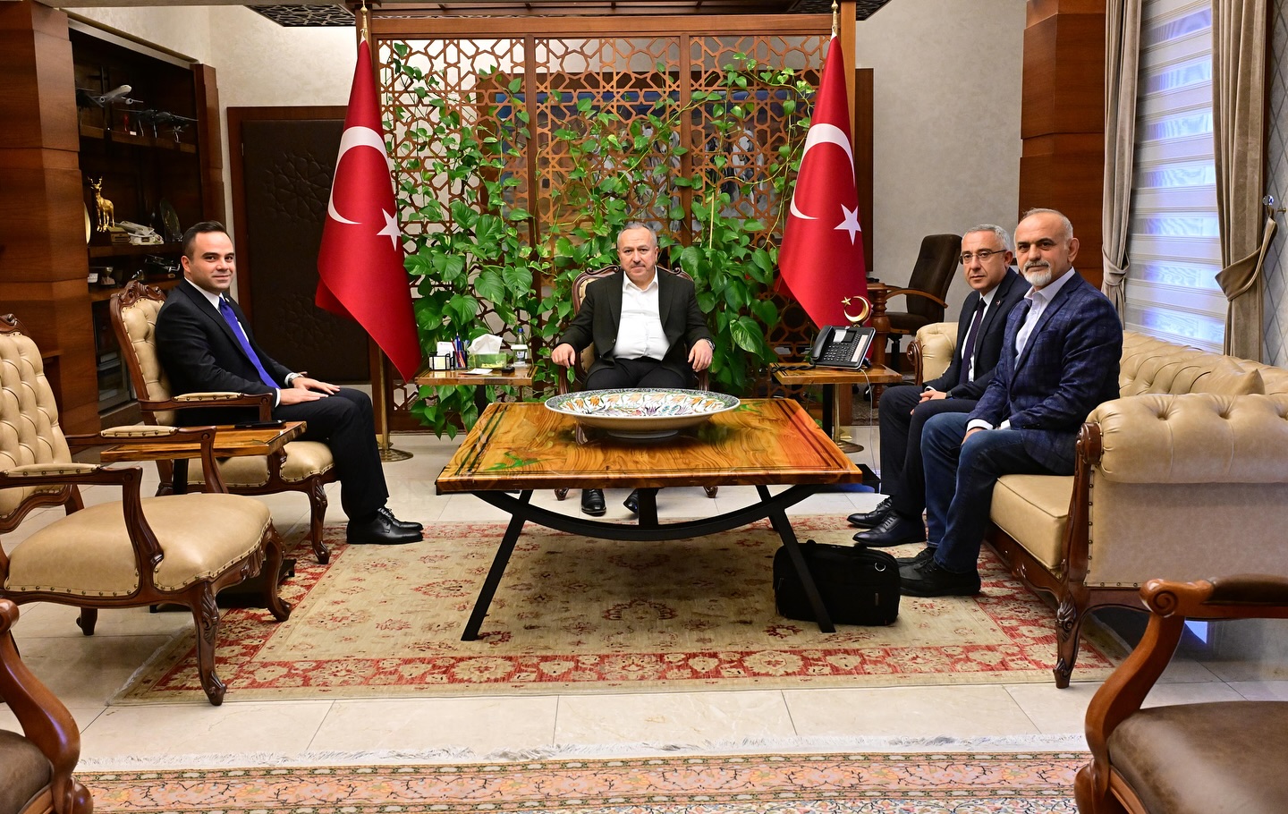 Vali Fidan, Gülşehir Heyetini Makamında Kabul Etti