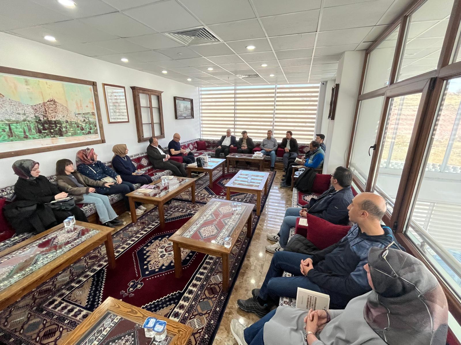 Nevşehir ve Yozgat Öğretmenlerinden Şiir Söyleşisi